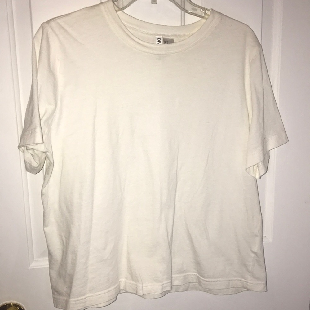 Plain white t-shirt from H&M  Size:M